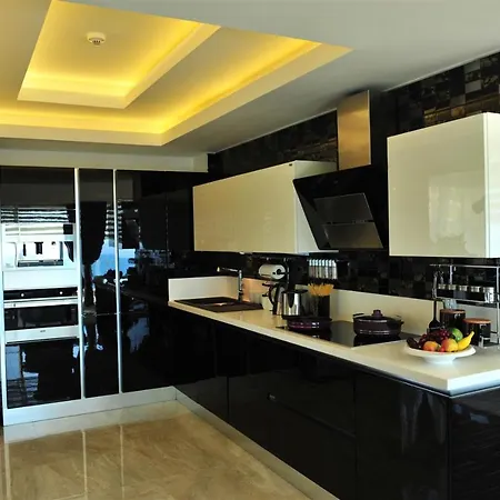 호텔 Elite Admiral Premium Residences 코나키