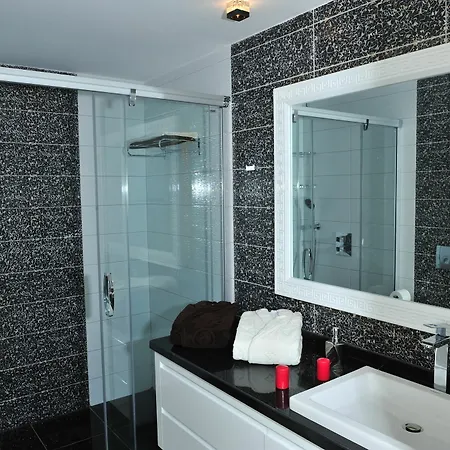 Elite Admiral Premium Residences * Konaklı