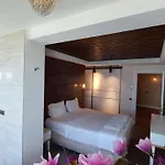 Elite Admiral Premium Residences * Konaklı