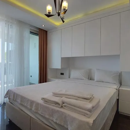 Elite Admiral Premium Residences Apartment Konakli