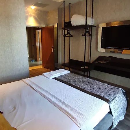 Elite Admiral Premium Residences Hotell