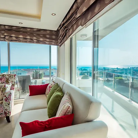 Elite Admiral Premium Residences Hotell