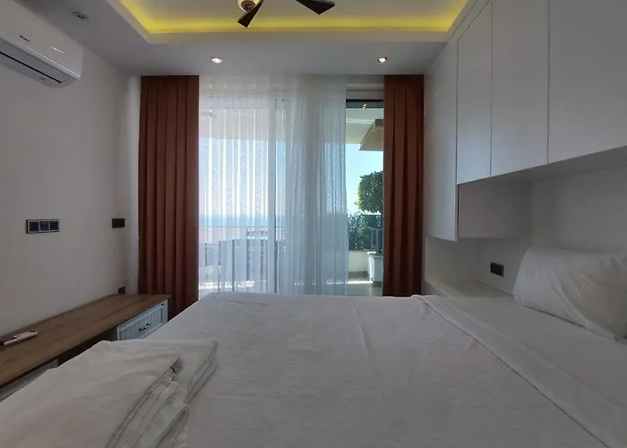 Elite Admiral Premium Residences Hotel