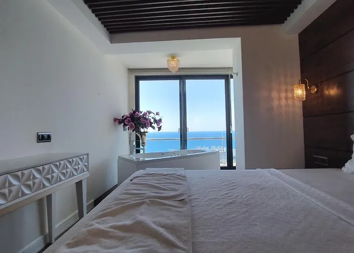 Elite Admiral Premium Residences Hotel Konaklı