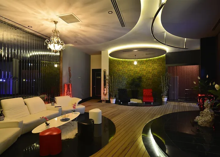 Elite Admiral Premium Residences *