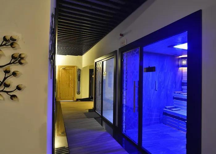 Elite Admiral Premium Residences *