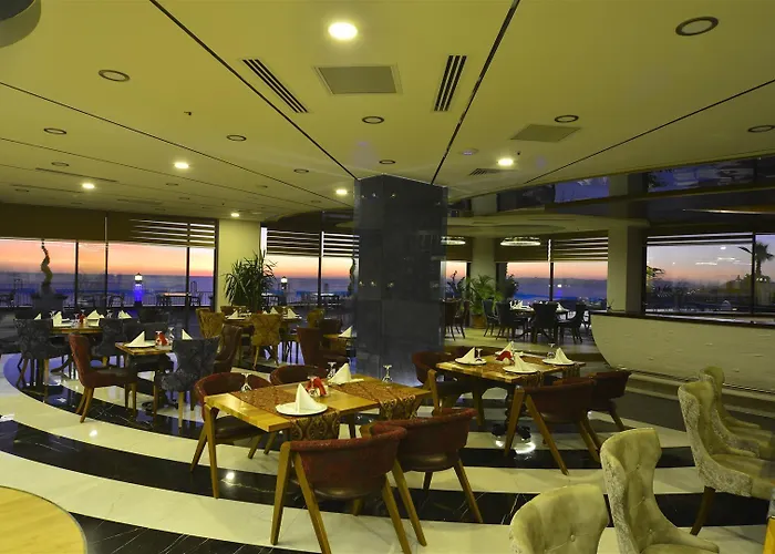 Elite Admiral Premium Residences Hotel Konaklı