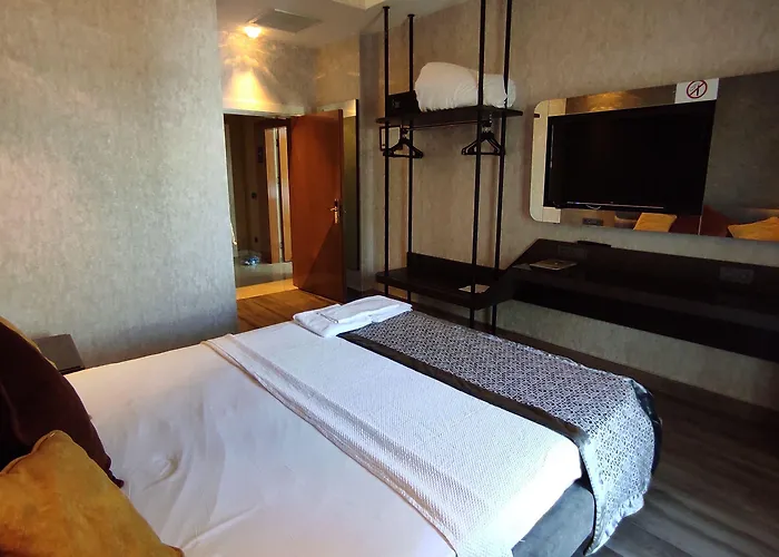 Elite Admiral Premium Residences Hotel