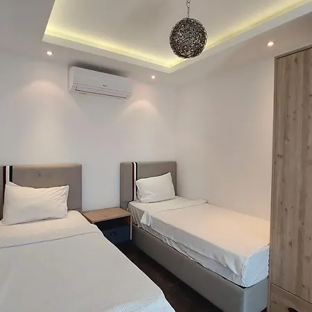 호텔 Elite Admiral Premium Residences 코나키