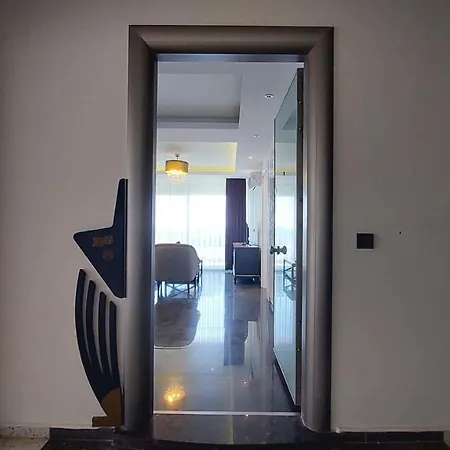 Elite Admiral Premium Residences 코나키